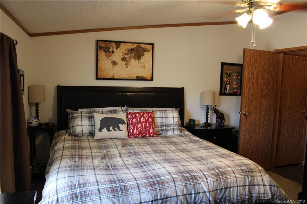 374 Bailey Road Candler, NC 28715 - Photo 17 of 36 Gallery Image 17