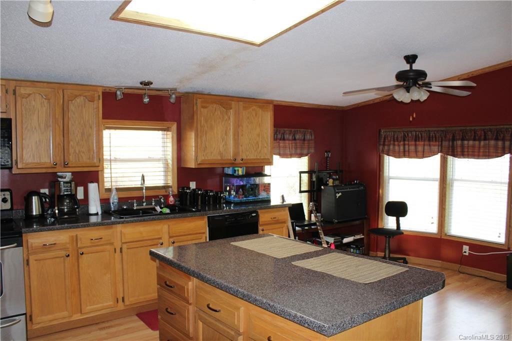 374 Bailey Road Candler, NC 28715 - Photo 3 of 36 Gallery Image 3