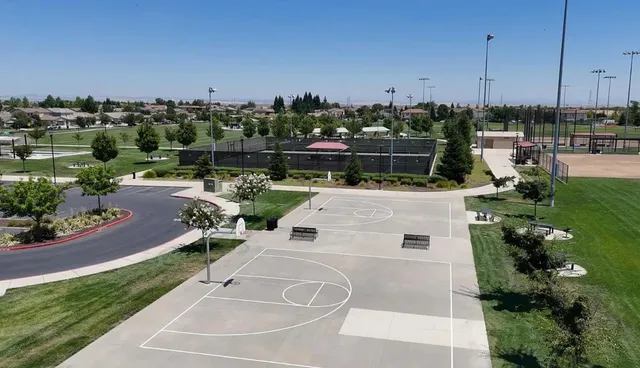 $689,000 | 12849 Knightsbrook Avenue, Rancho Cordova, CA 95742