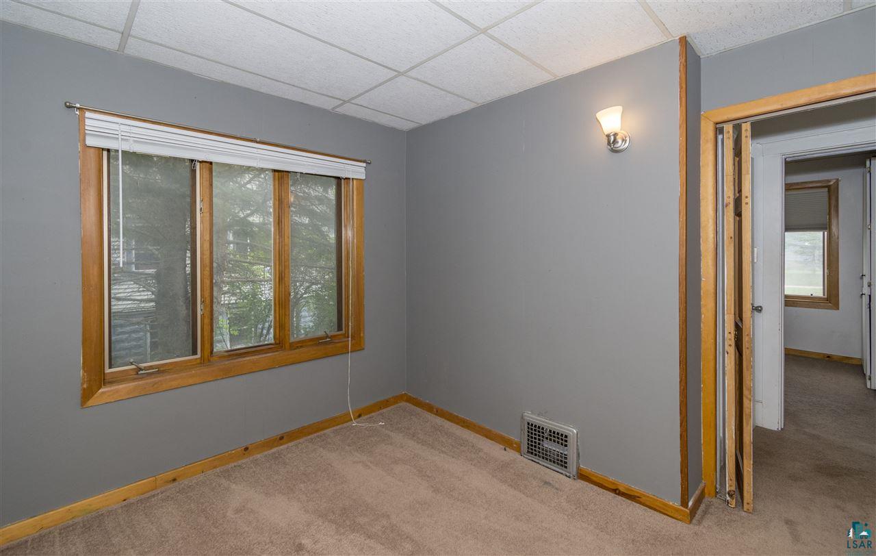 6319 Roosevelt Street Duluth, MN 55807 - Photo 4 of 15