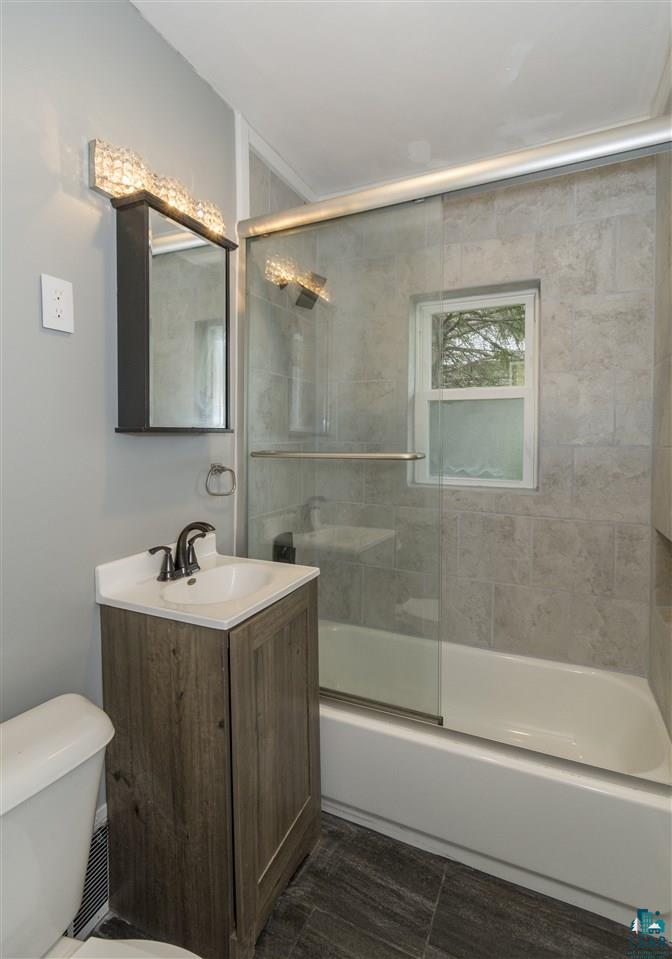 6319 Roosevelt Street Duluth, MN 55807 - Photo 5 of 15