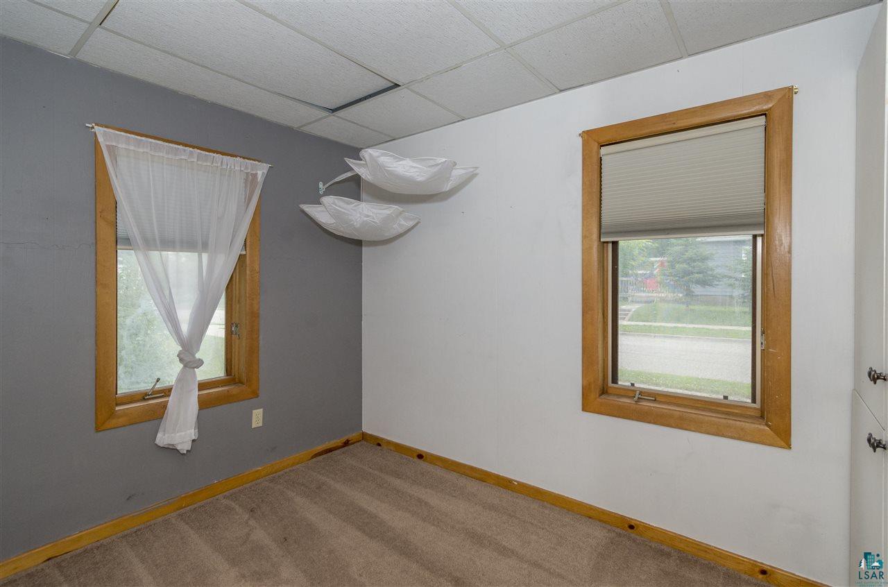 6319 Roosevelt Street Duluth, MN 55807 - Photo 6 of 15