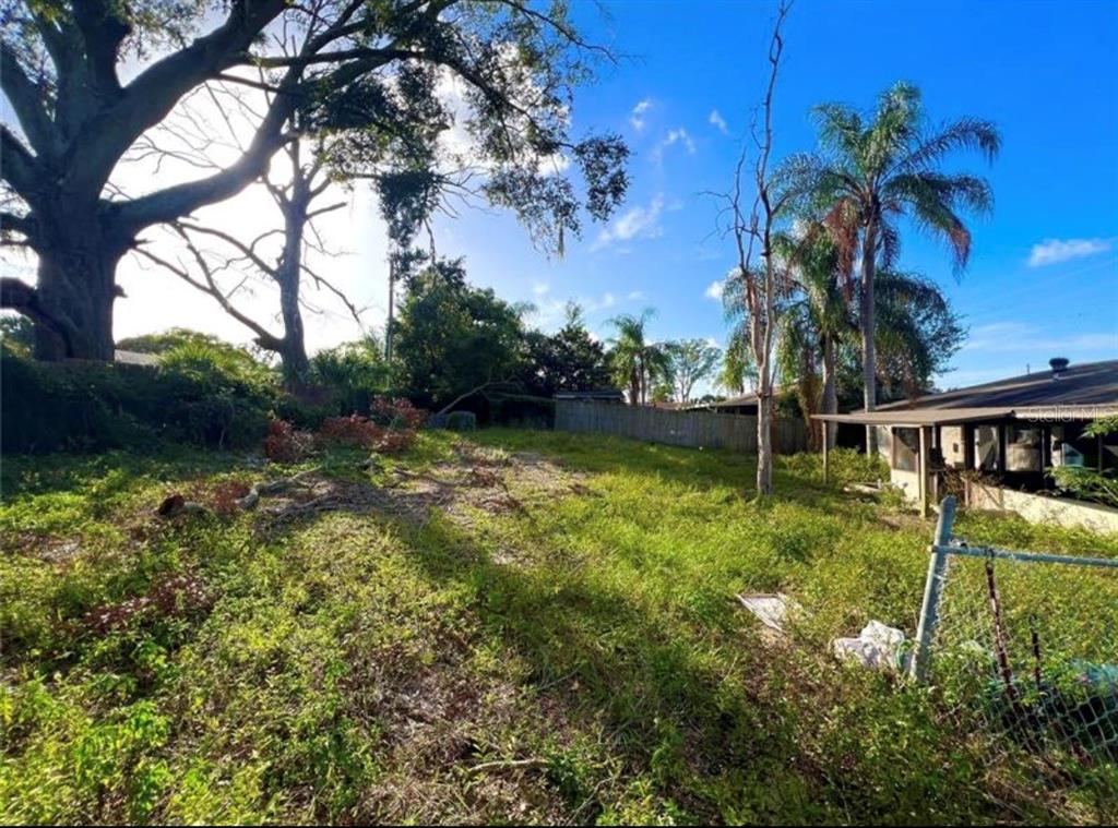 7004 Clarcona Ocoee Road Orlando, FL 32818 - Photo 9 of 10 a view of yard with green space