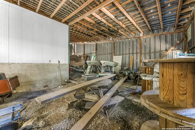 $350,000 | 137 Hilltop Loop, Lakehills, TX 78063