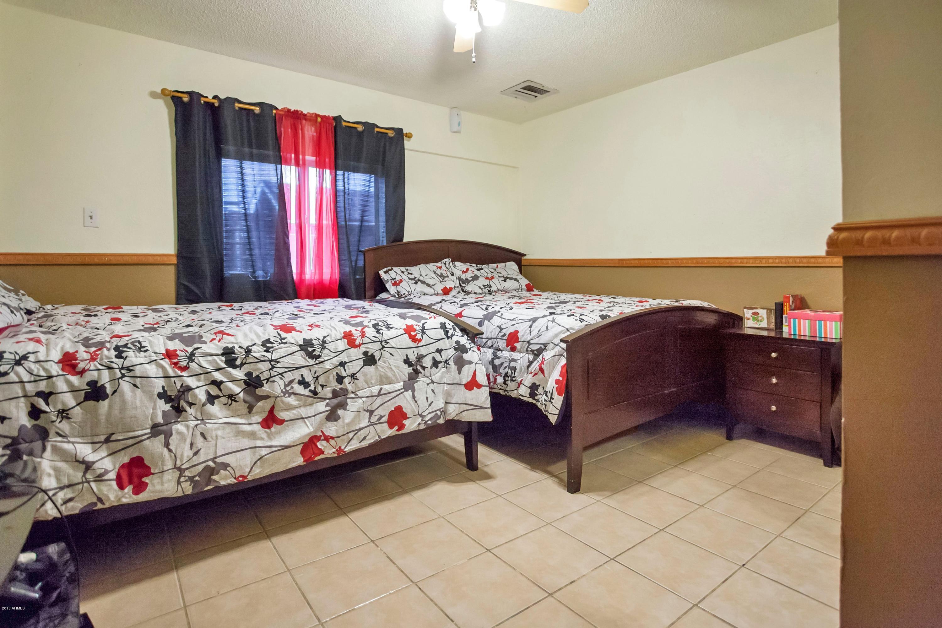 7726 West Osborn Road Phoenix, AZ 85033 - Photo 12 of 17 room 3-3