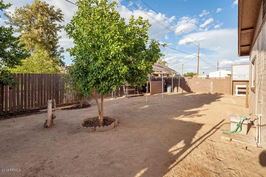 7726 West Osborn Road Phoenix, AZ 85033 - Photo 14 of 17 back yard