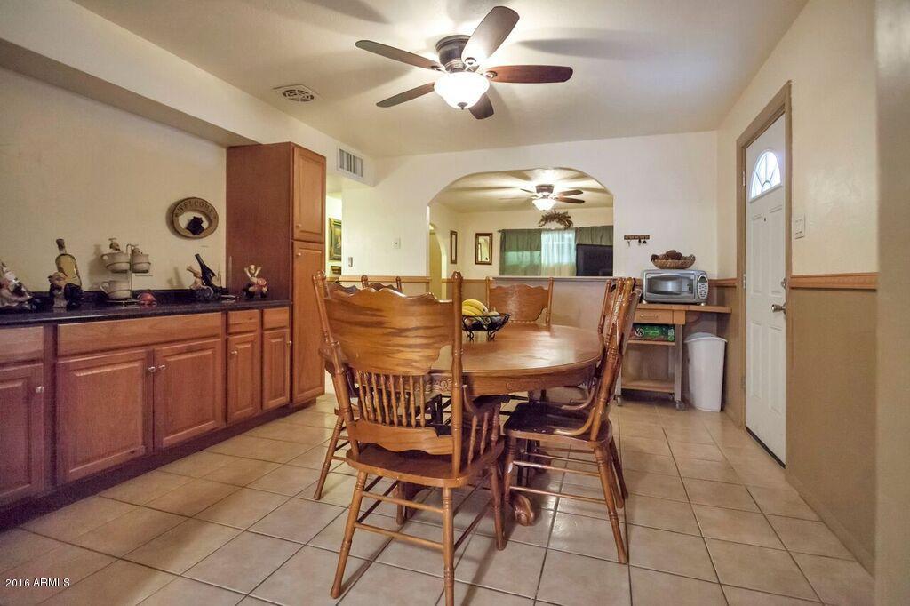 7726 West Osborn Road Phoenix, AZ 85033 - Photo 5 of 17 dinning 2
