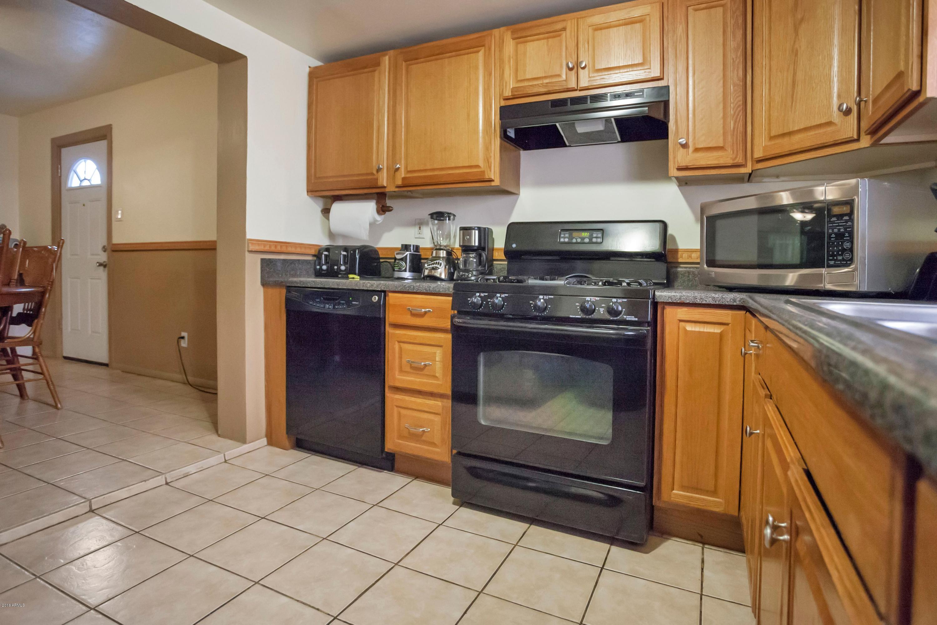 7726 West Osborn Road Phoenix, AZ 85033 - Photo 9 of 17 Kitchen 2