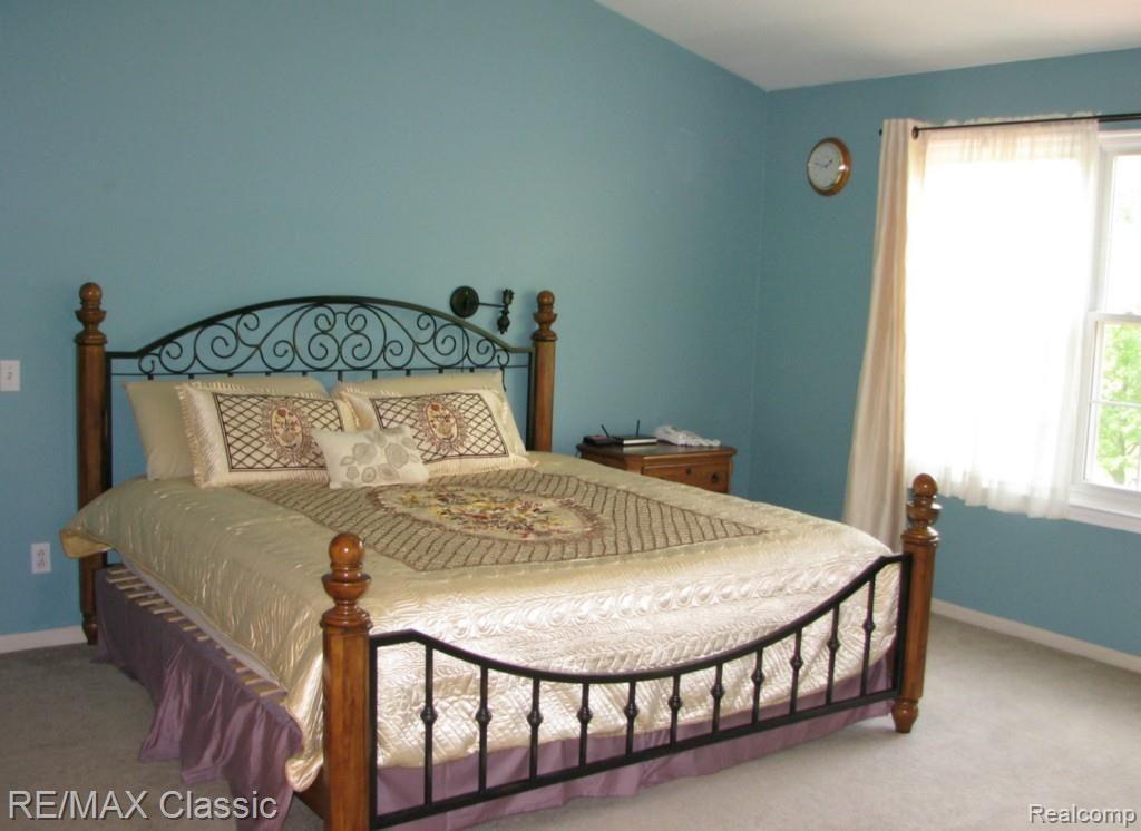 24735 Jamestowne Road Novi, MI 48375 - Photo 14 of 26 17IMG_0091.jpg