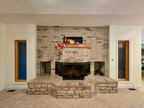 $550,000 | 20404 Alpine Trail, Raymondville, MO 65555