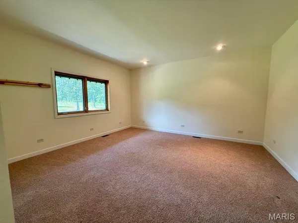 $550,000 | 20404 Alpine Trail, Raymondville, MO 65555