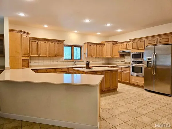 $550,000 | 20404 Alpine Trail, Raymondville, MO 65555