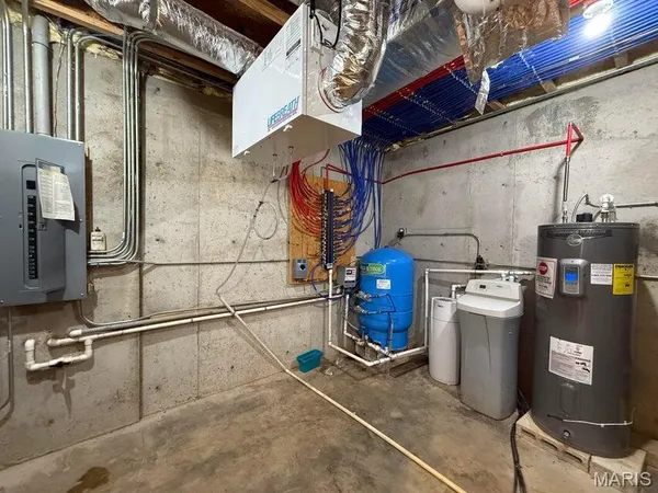 $550,000 | 20404 Alpine Trail, Raymondville, MO 65555