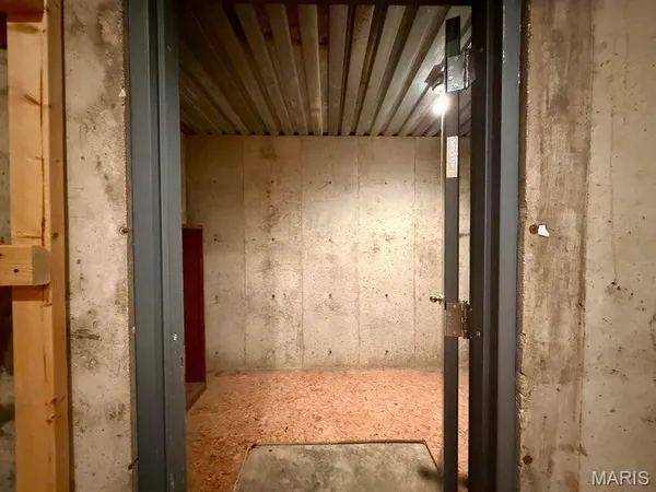 $550,000 | 20404 Alpine Trail, Raymondville, MO 65555