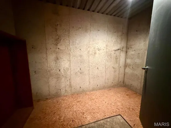 $550,000 | 20404 Alpine Trail, Raymondville, MO 65555