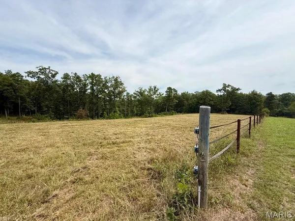 $550,000 | 20404 Alpine Trail, Raymondville, MO 65555