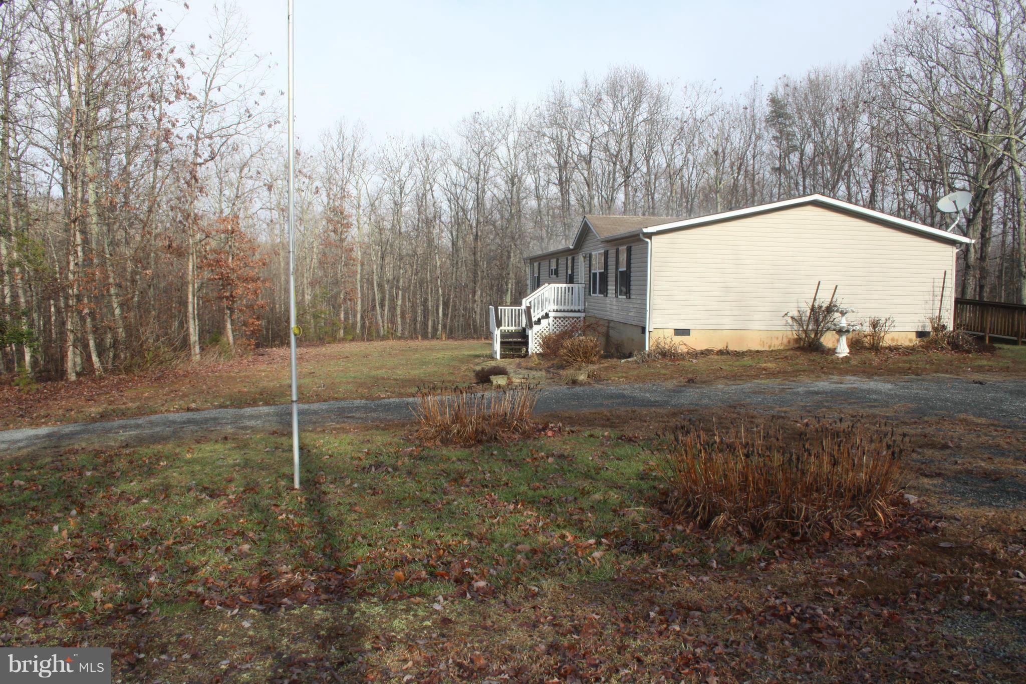 12615 Elk Run Road Midland, VA 22728 - Photo 12 of 30 Front/Side View