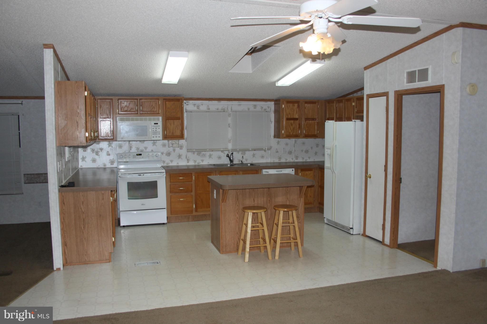 12615 Elk Run Road Midland, VA 22728 - Photo 18 of 30 Kitchen