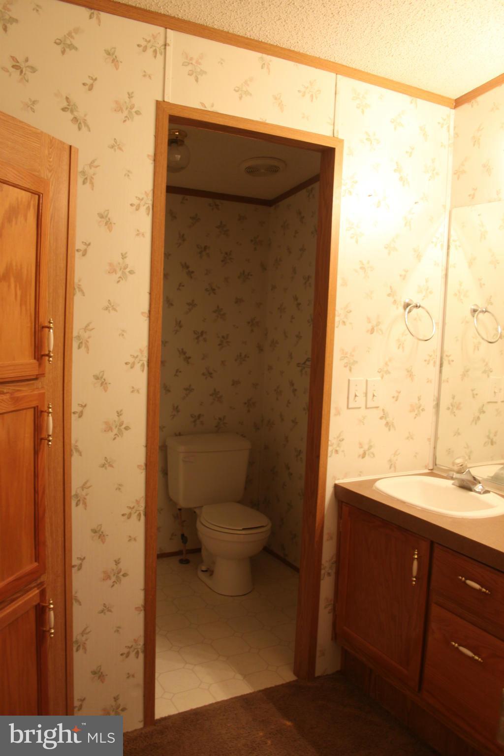 12615 Elk Run Road Midland, VA 22728 - Photo 24 of 30 Bath