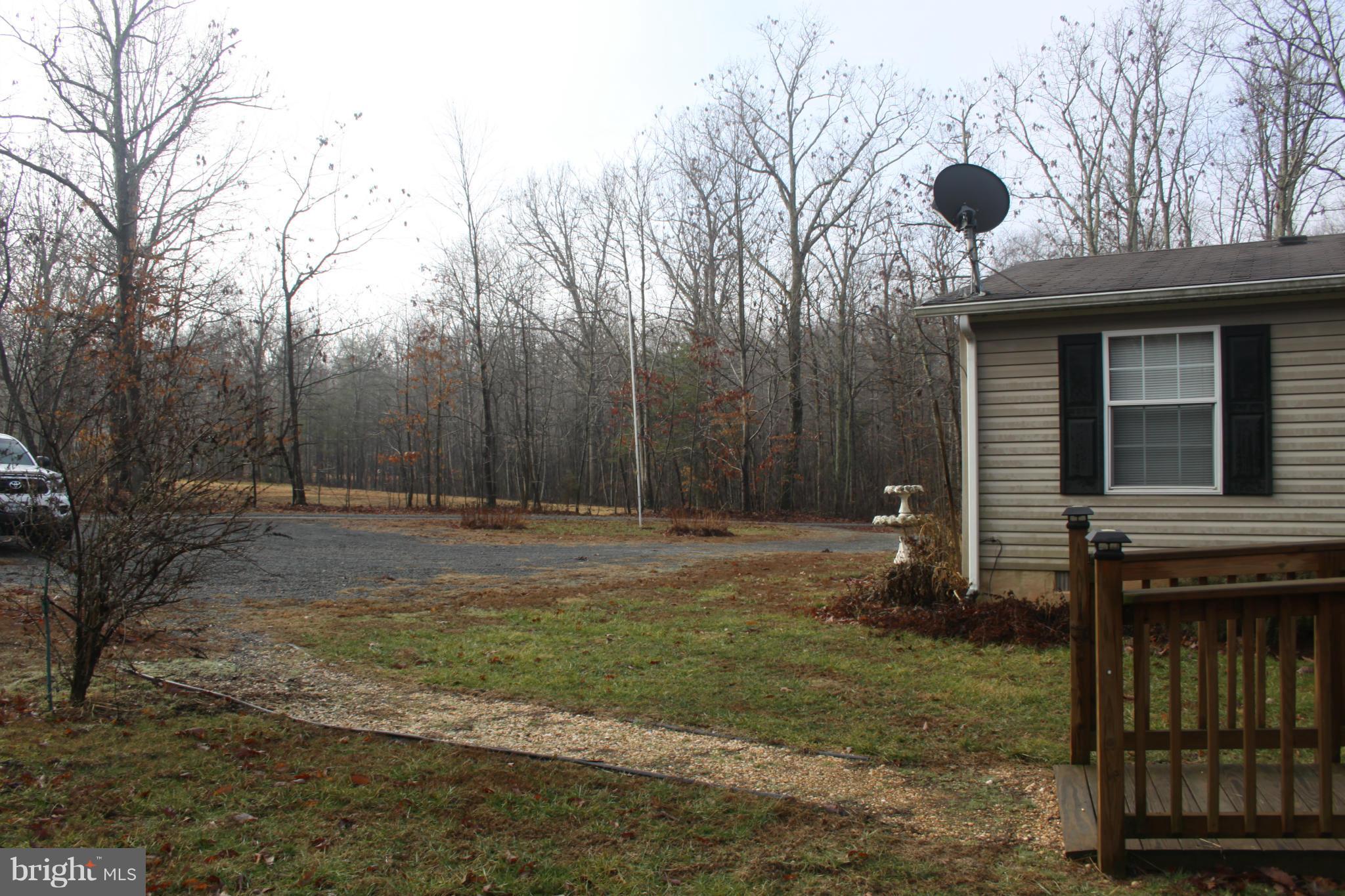 12615 Elk Run Road Midland, VA 22728 - Photo 9 of 30 Driveway/Parking Area