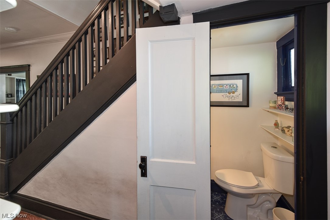 2985 Scarborough Road Cleveland, OH 44118 - Photo 5 of 28 Gallery Image 5