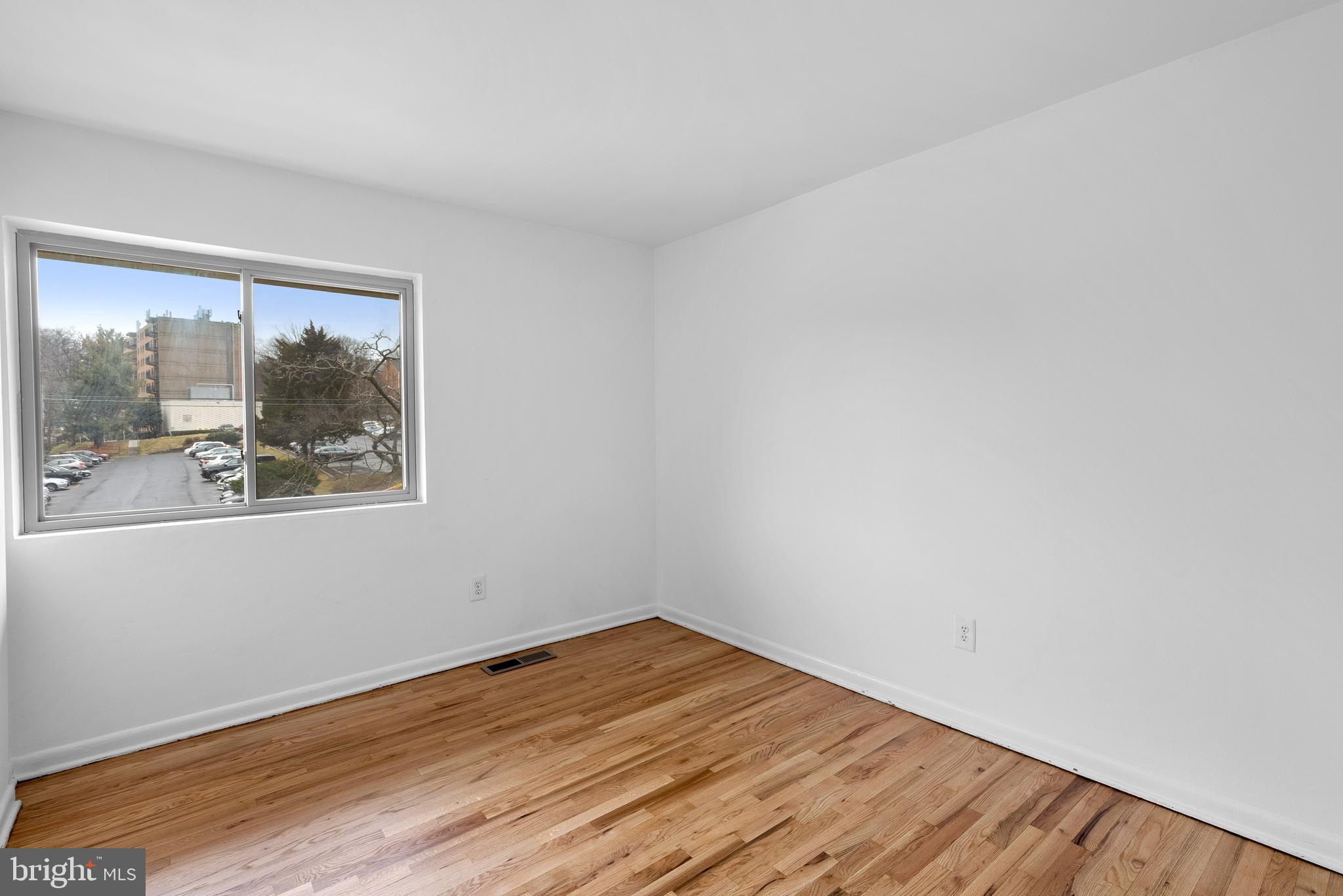 8702 Manchester Road, Unit 8 Silver Spring, MD 20901 - Photo 15 of 23 Bedroom 1