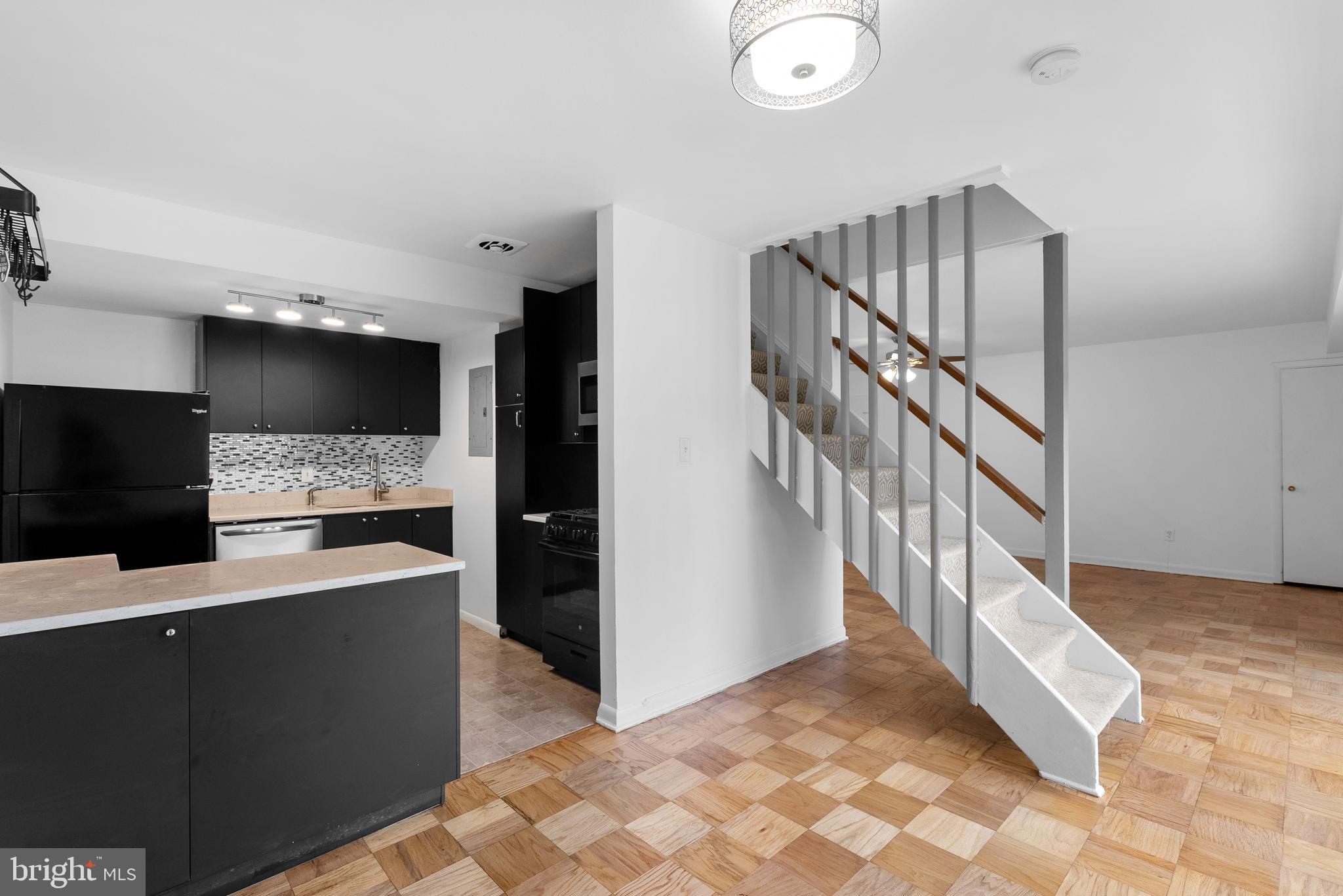 8702 Manchester Road, Unit 8 Silver Spring, MD 20901 - Photo 6 of 23 Kitchen