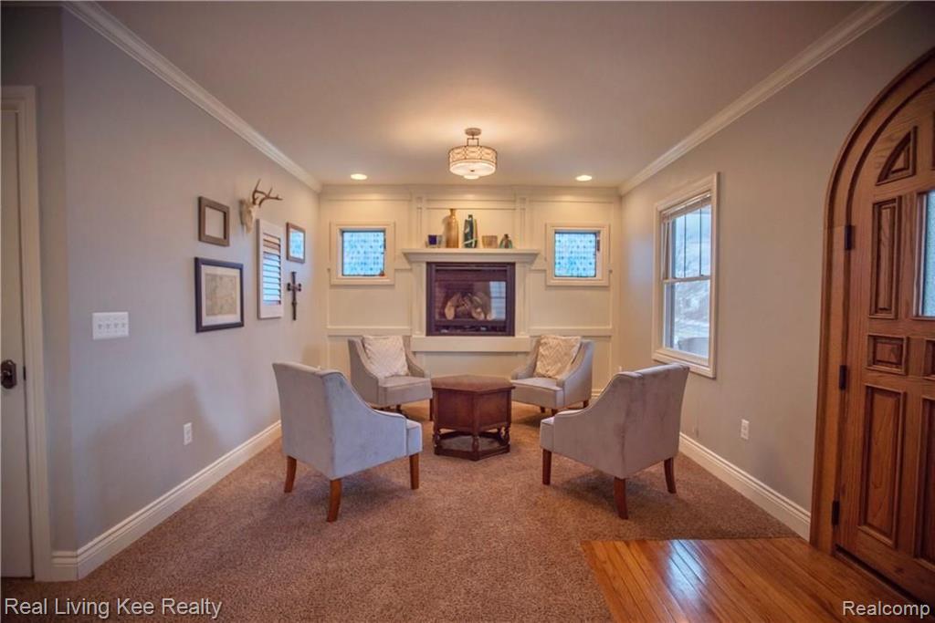 727 Ludlow Avenue Rochester, MI 48307 - Photo 5 of 56