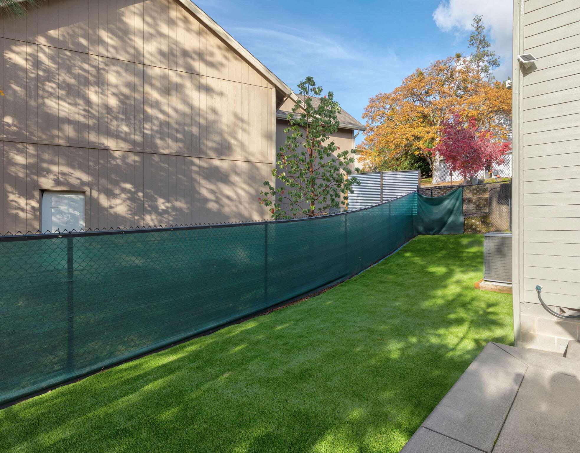 101 Cedar Ridge Terrace Rogue River, OR 97537 - Photo 34 of 36 Turf Side Yard