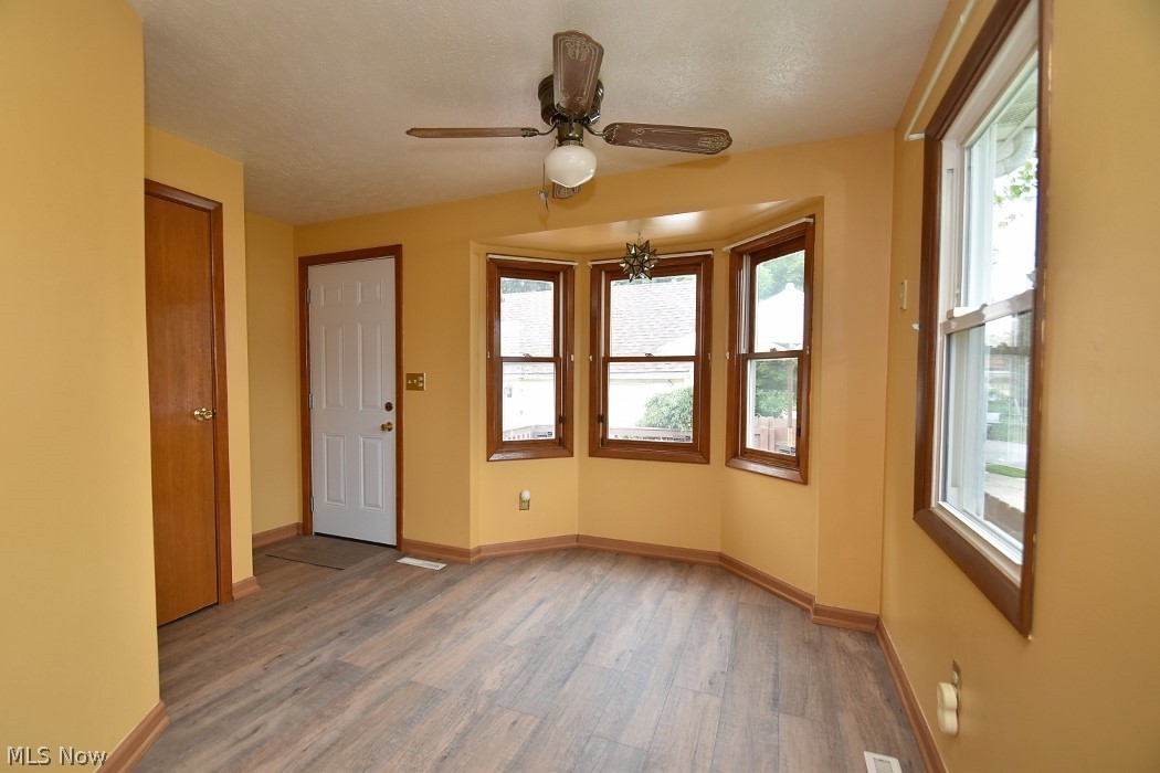 1352 Sunset Road Cleveland, OH 44124 - Photo 14 of 34