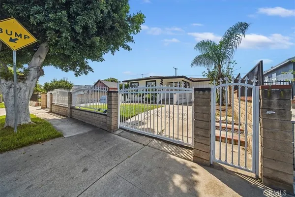 $788,888 | 6610 San Carlos Street, Paramount, CA 90723