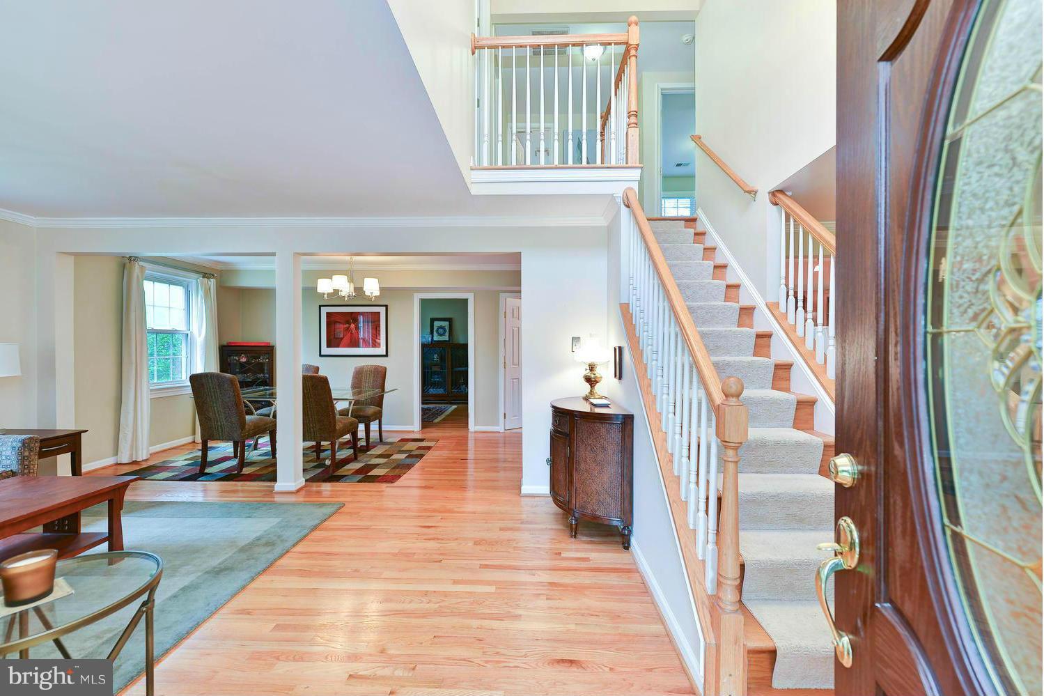 8907 Fort Hunt Road Alexandria, VA 22308 - Photo 2 of 29 Interior (General)