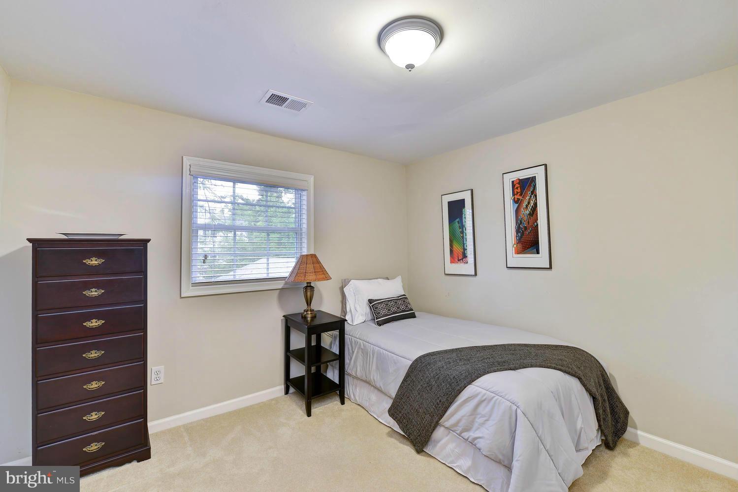 8907 Fort Hunt Road Alexandria, VA 22308 - Photo 20 of 29 Bedroom