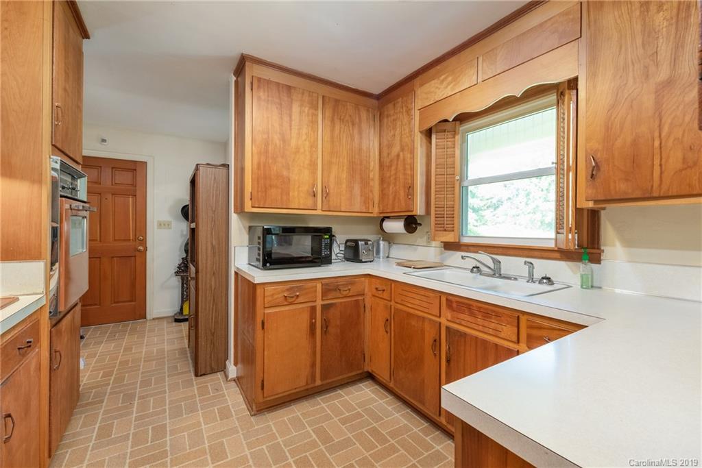 6800 Ridge Lane Road Charlotte, NC 28262 - Photo 14 of 25 Gallery Image 14