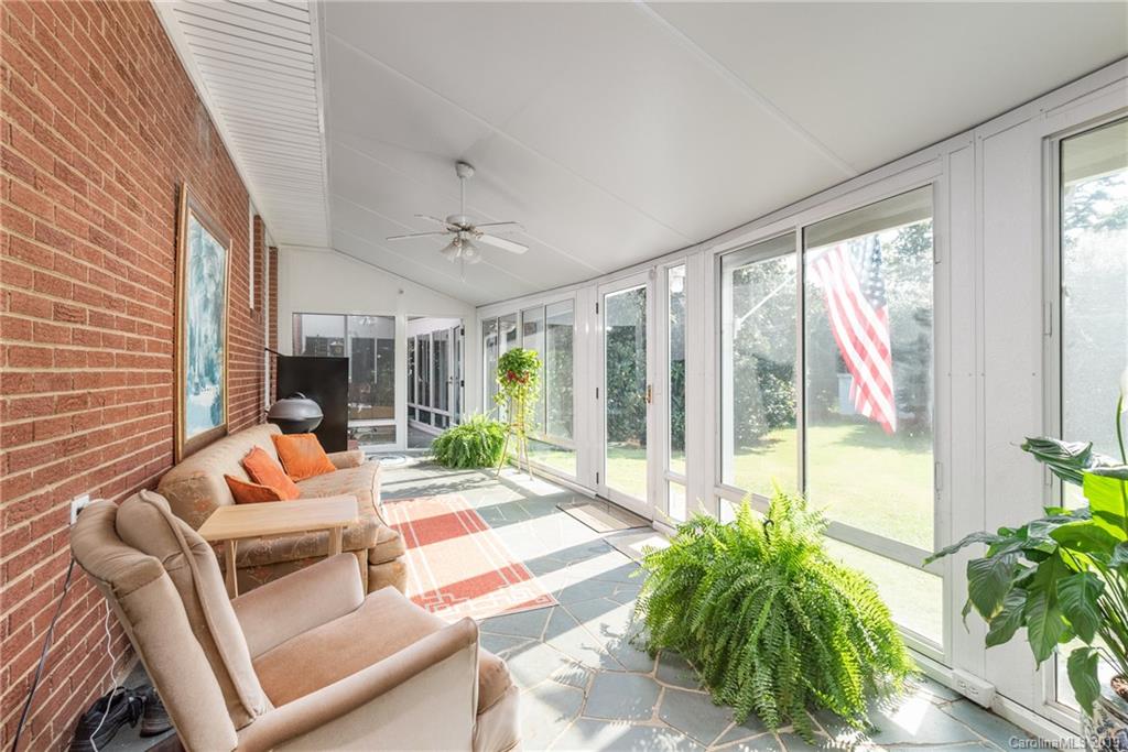 6800 Ridge Lane Road Charlotte, NC 28262 - Photo 6 of 25 Gallery Image 6