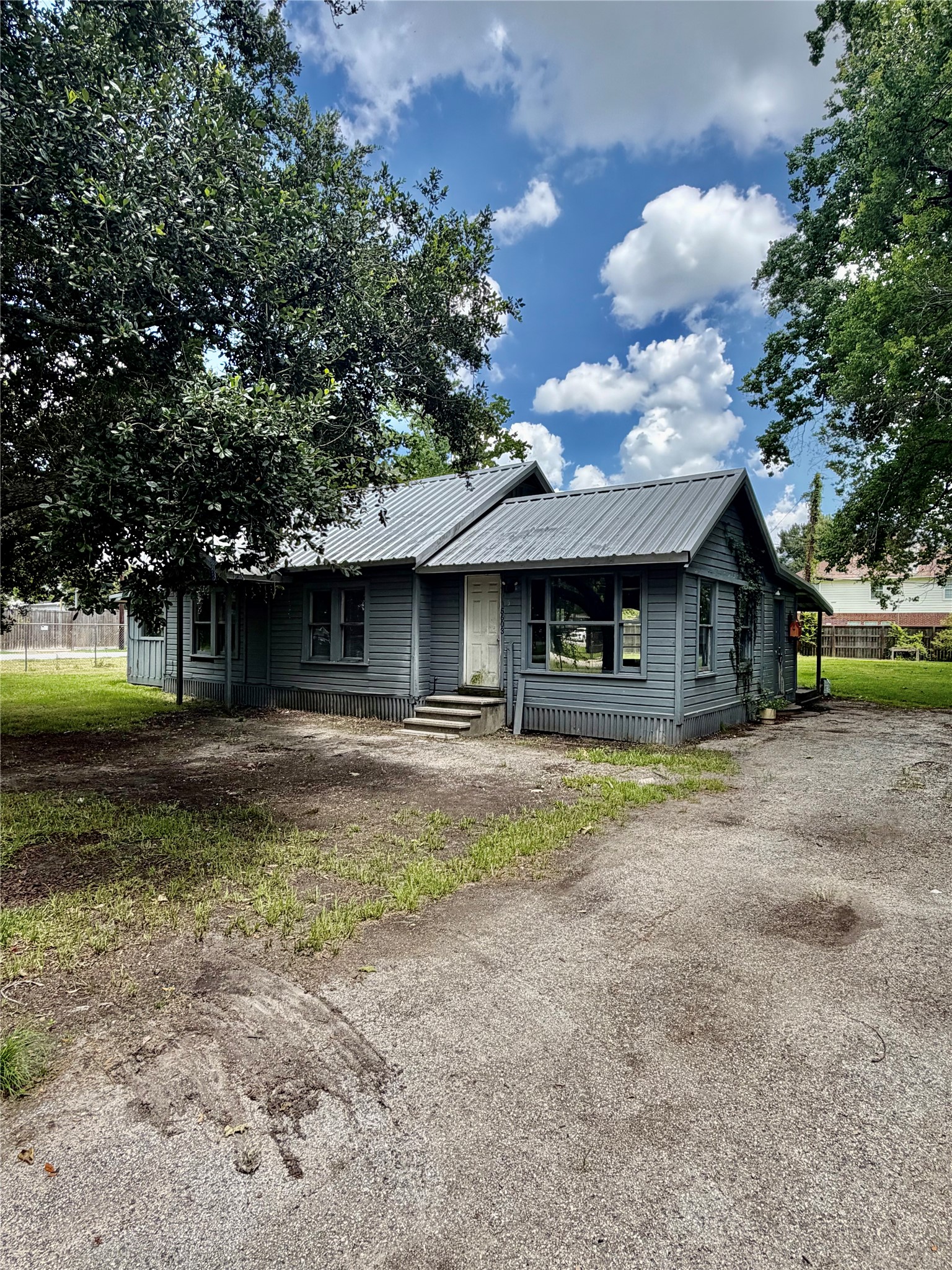 5603 Apgar Street Houston, TX 77032 - Photo 2 of 13
