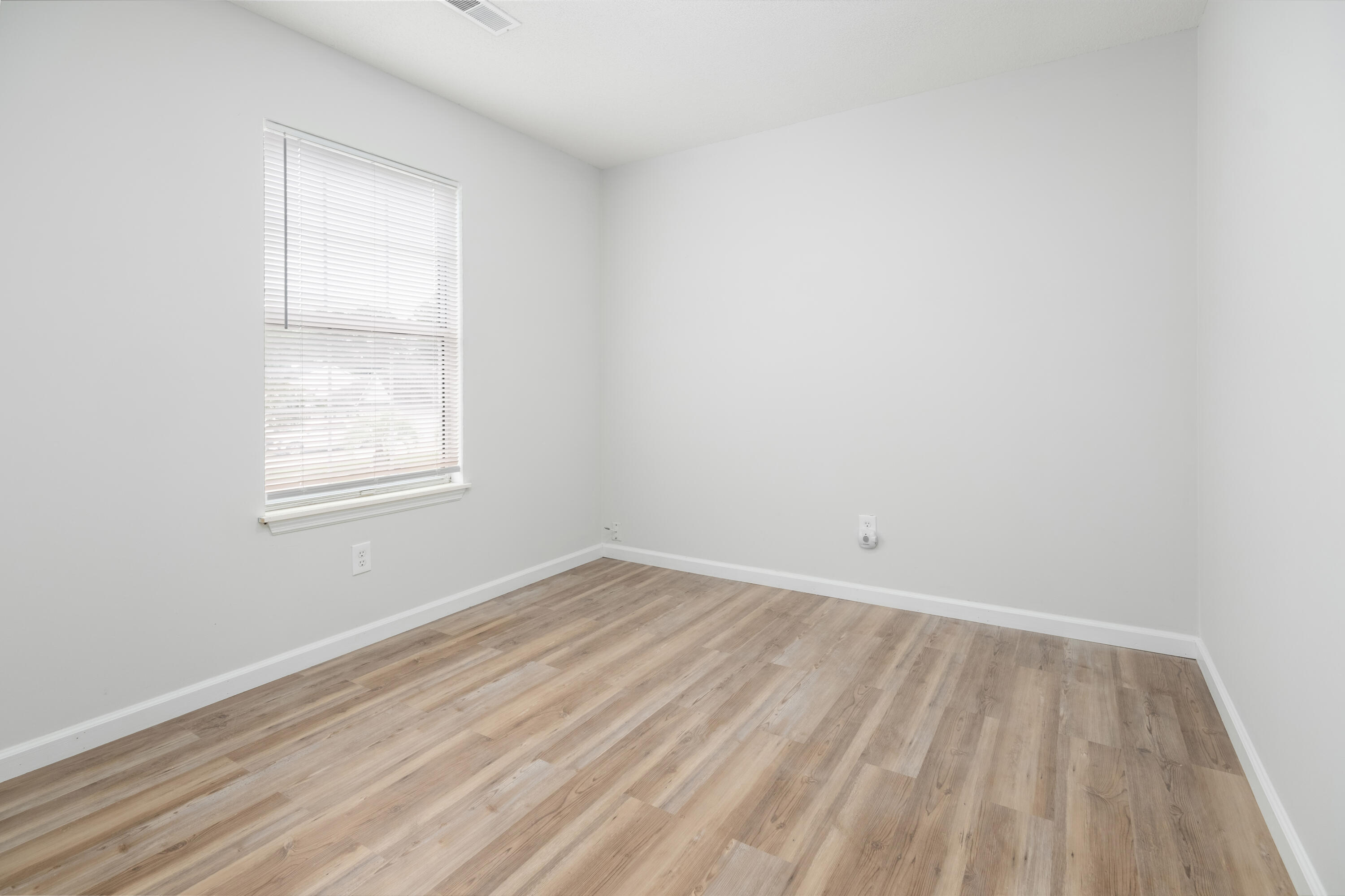 113 Alcester Road Goose Creek, SC 29445 - Photo 11 of 18 113 Alceester Rd photo 11jpg