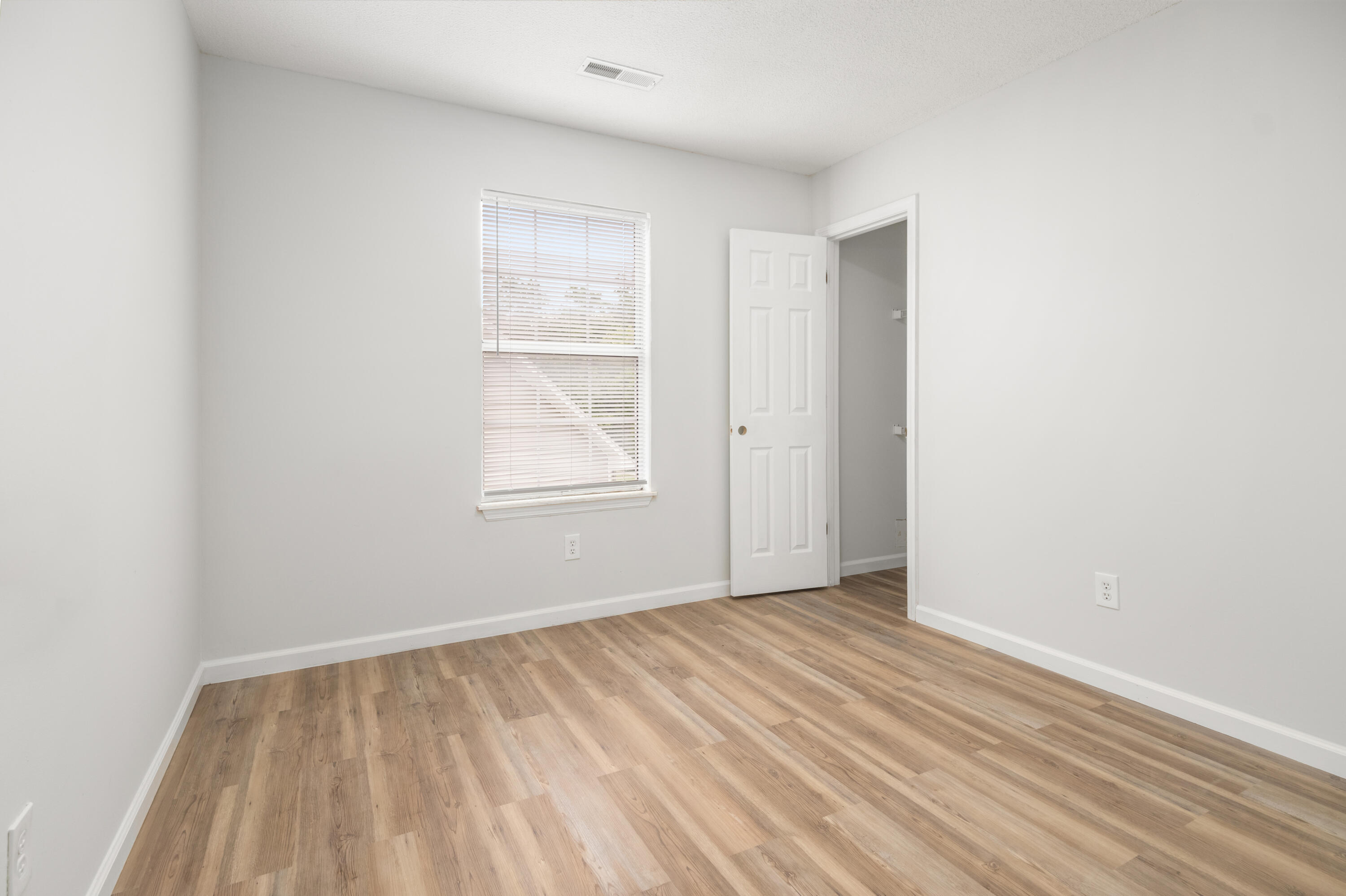 113 Alcester Road Goose Creek, SC 29445 - Photo 13 of 18 113 Alceester Rd pgoto 13