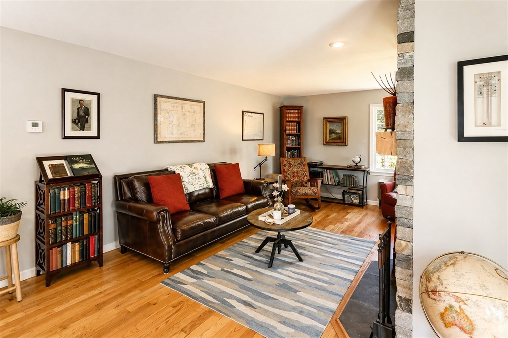 352 North Avenue Rochester, MA 02770 - Photo 12 of 41 Gallery Image 12