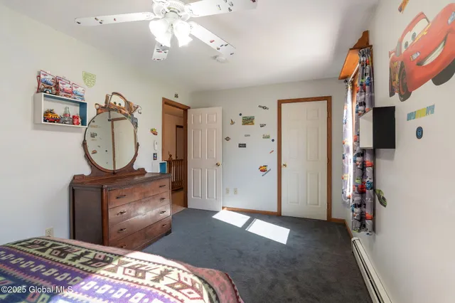 $599,000 | 230 Zicha Road, Esperance, NY 12092