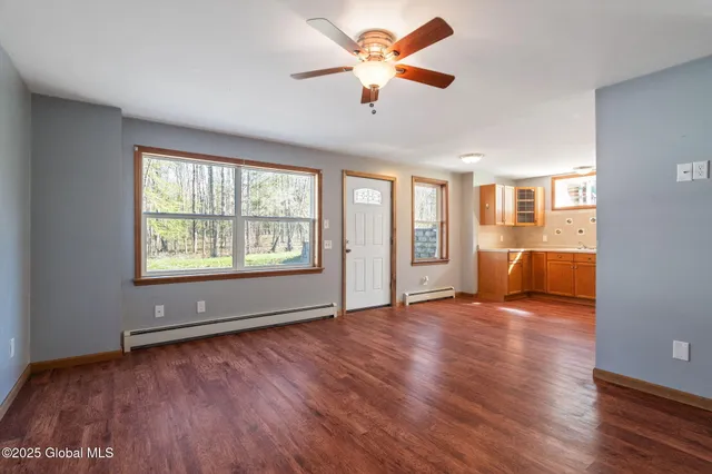 $599,000 | 230 Zicha Road, Esperance, NY 12092