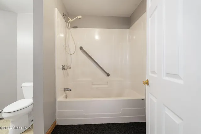 $599,000 | 230 Zicha Road, Esperance, NY 12092