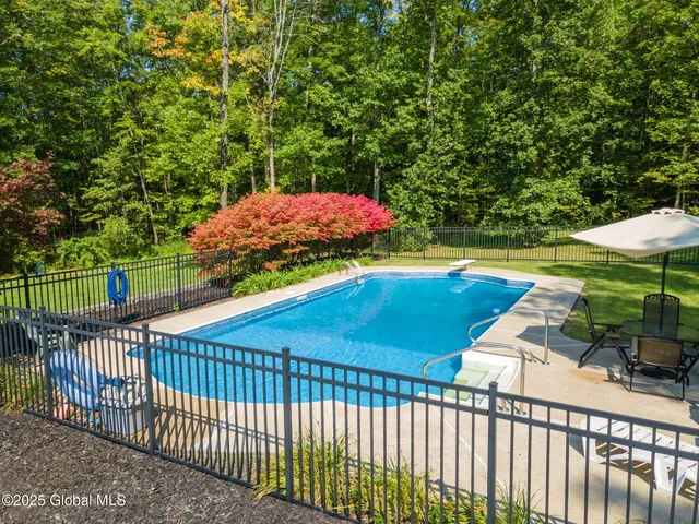 $599,000 | 230 Zicha Road, Esperance, NY 12092