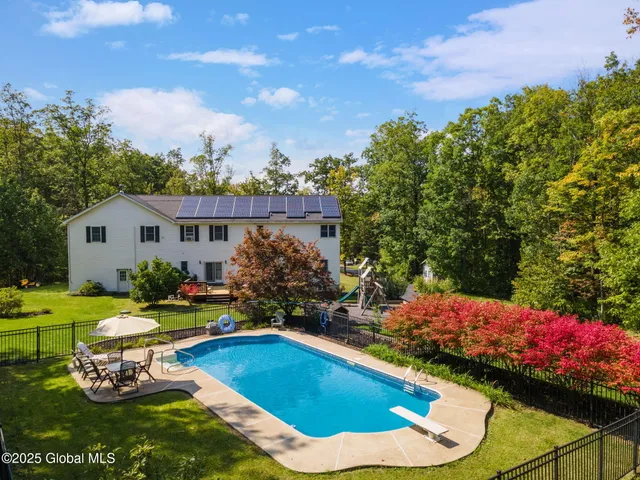 $599,000 | 230 Zicha Road, Esperance, NY 12092