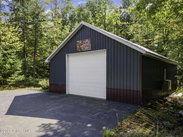 $599,000 | 230 Zicha Road, Esperance, NY 12092