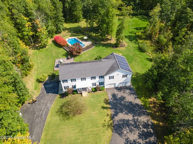 $599,000 | 230 Zicha Road, Esperance, NY 12092