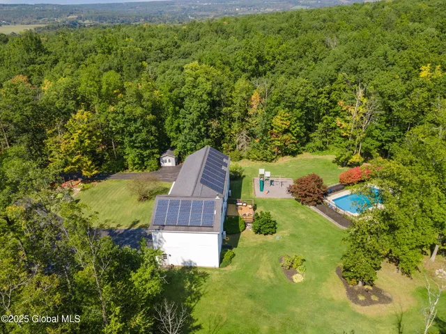 $599,000 | 230 Zicha Road, Esperance, NY 12092