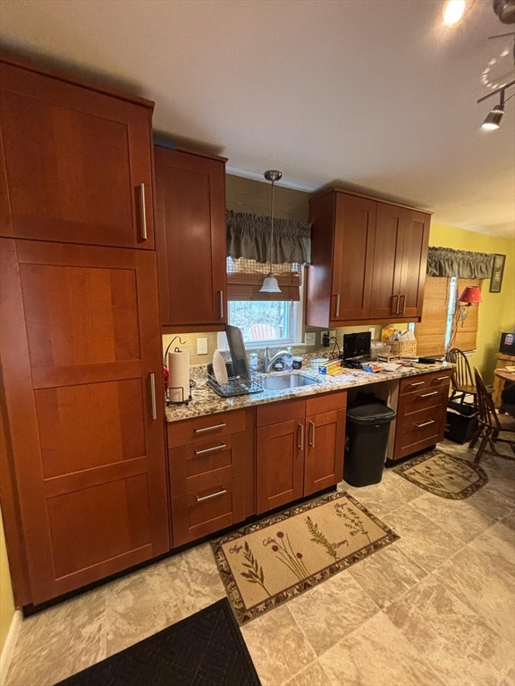 11 Rocco Drive Blackstone, MA 01504 - Photo 5 of 12