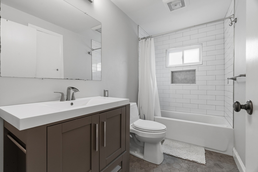 25 Hazelmere Road Boston, MA 02131 - Photo 14 of 33