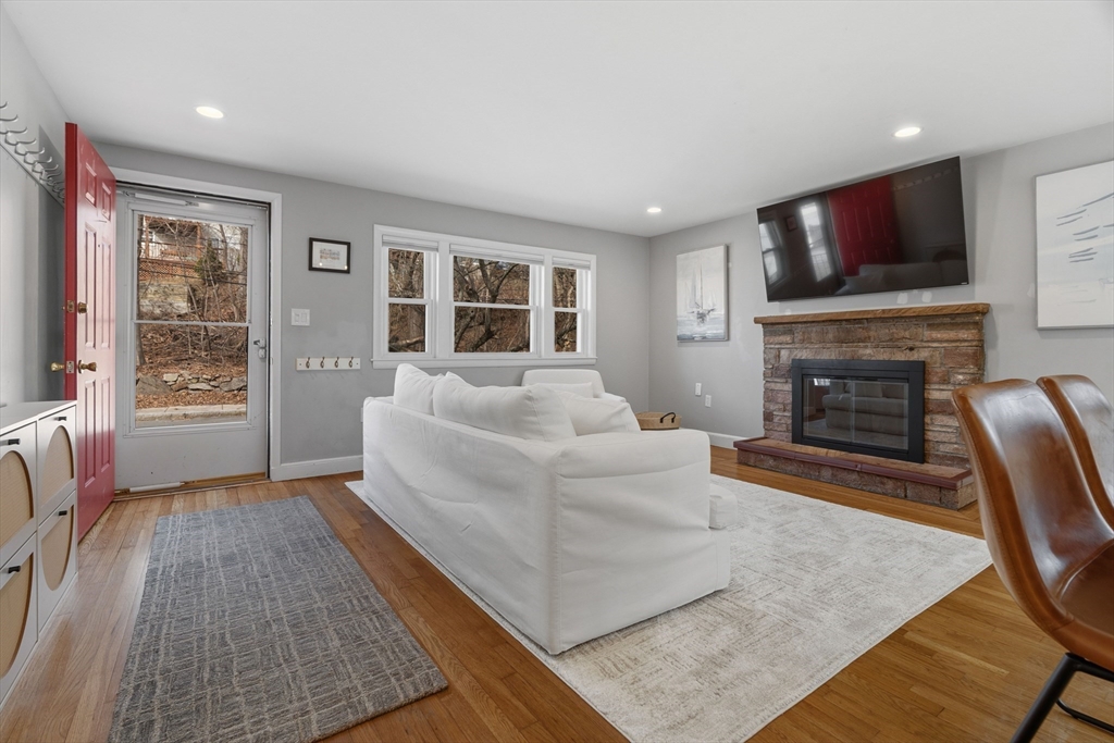 25 Hazelmere Road Boston, MA 02131 - Photo 2 of 33